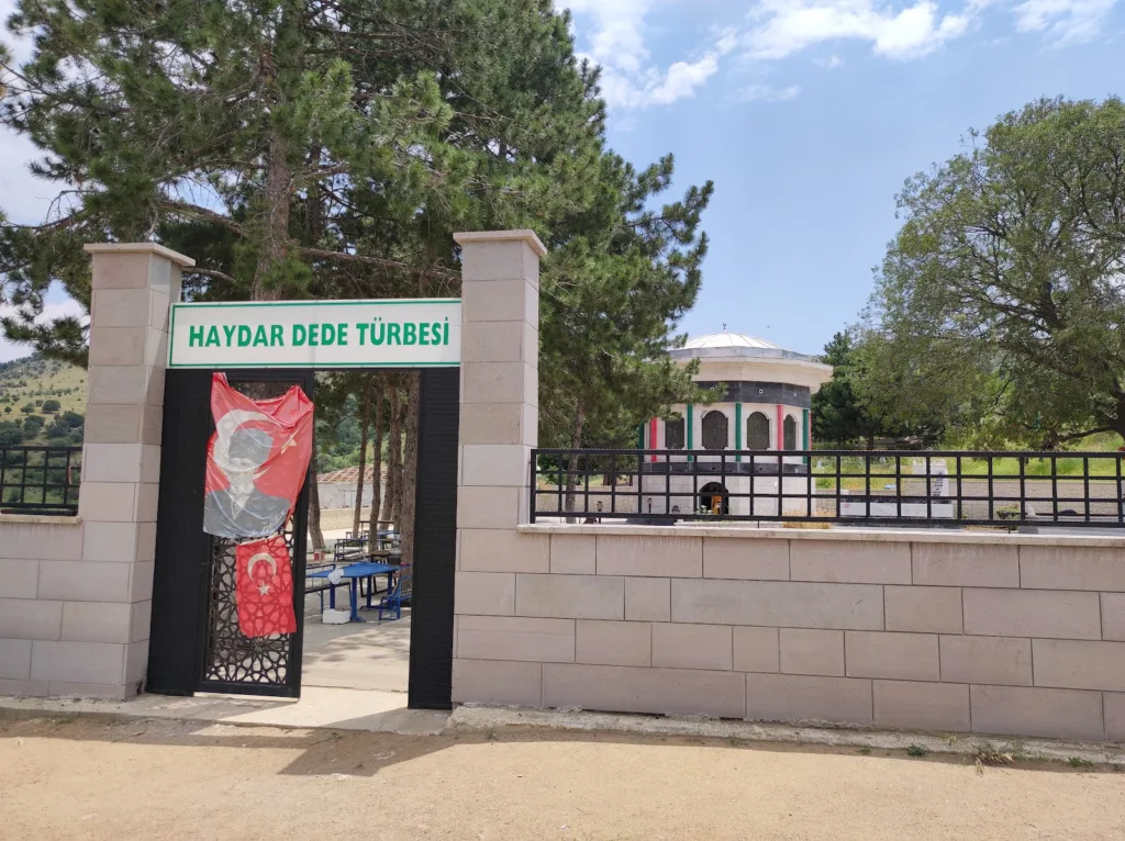 Haydar Sultan Türbesi – Kırıkkale