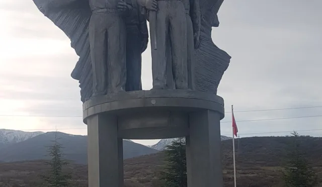 Bingöl Şehitleri Anıtı – Bingöl fotoğrafı