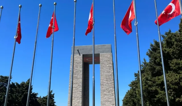 Çanakkale Şehitler Abidesi – Çanakkale fotoğrafı