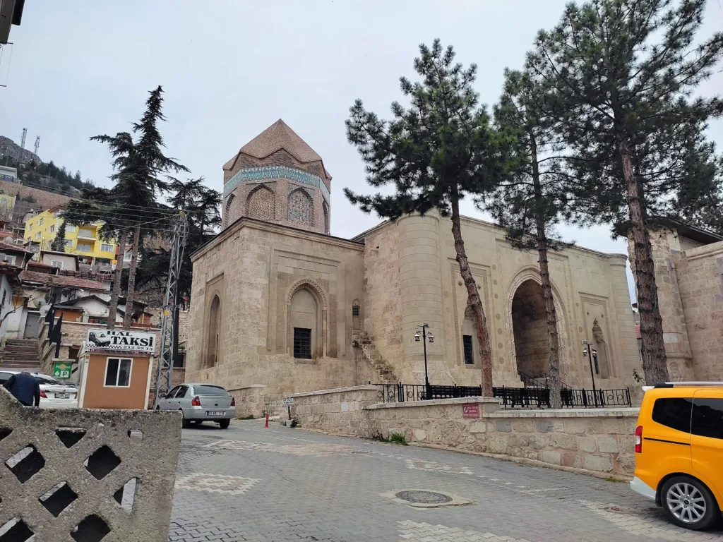 Gökmedrese Cami – Amasya