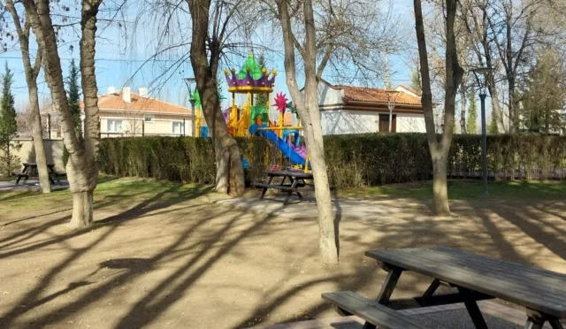 Güzler Piknik Alanı ve Evcil hayvan parkı – Kırşehir fotoğrafı