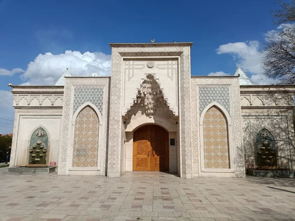 İstiklal Harbi Şehitleri Abidesi – Konya