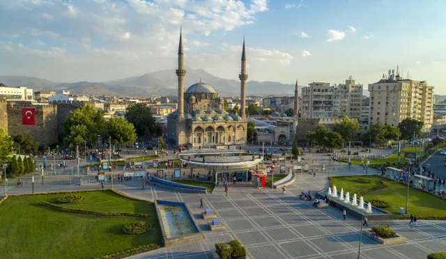 Kayseri Cumhuriyet Meydanı – Kayseri fotoğrafı