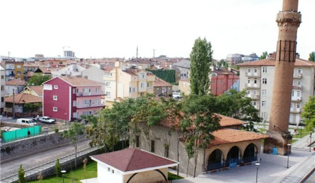 Kızıl Minare Cami – Aksaray fotoğrafı