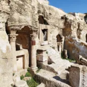 Kızılkoyun Roma Mezarları