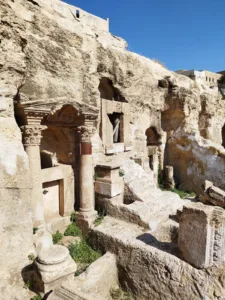 Kızılkoyun Roma Mezarları