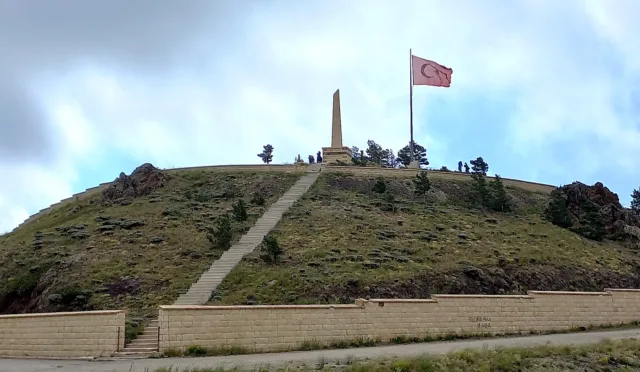 Kop Şehitleri Abidesi – Bayburt fotoğrafı