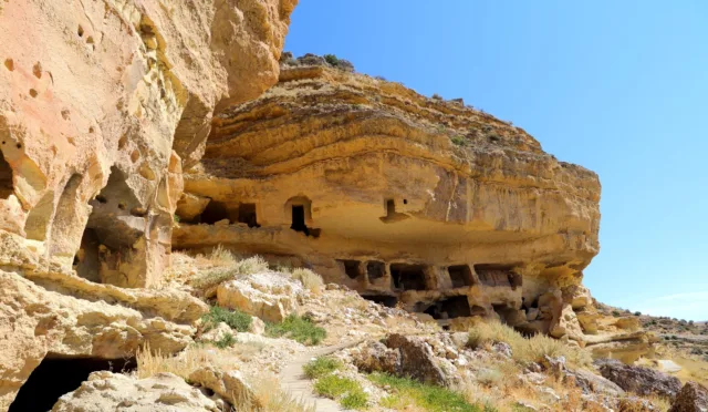 Manazan Mağaraları (Caves) – Karaman fotoğrafı