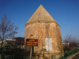 Mansur Baba Türbesi