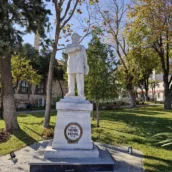 Namık Kemal Heykeli