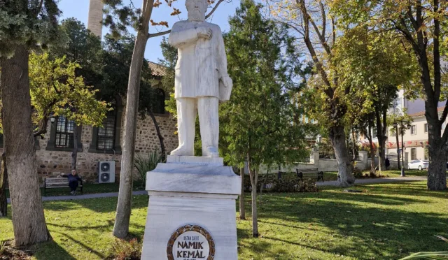 Namık Kemal Heykeli – Tekirdağ fotoğrafı