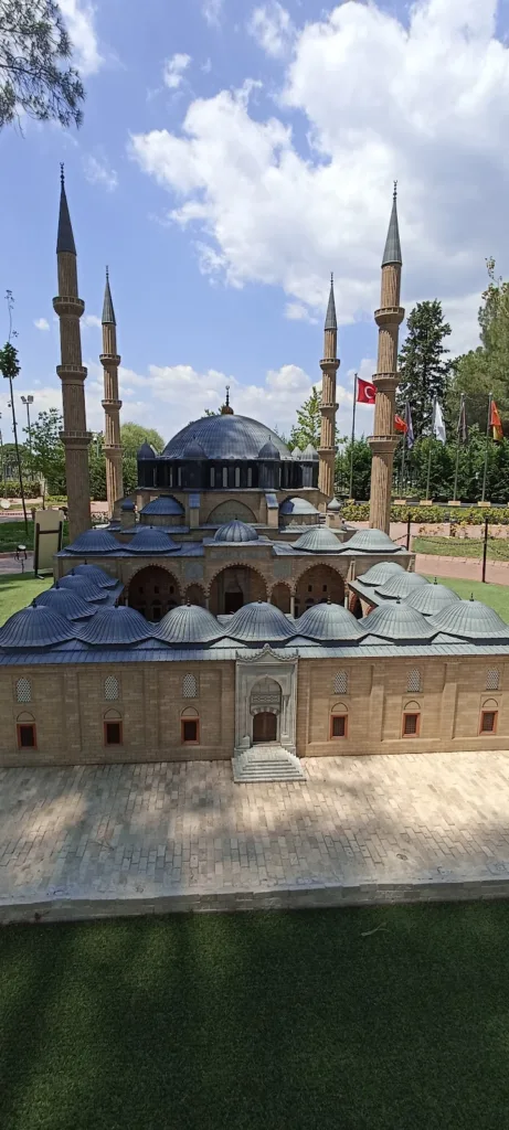 ŞEHZADELER PARK – Manisa