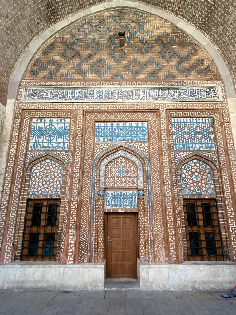 Şifaiye Medresesi – Sivas