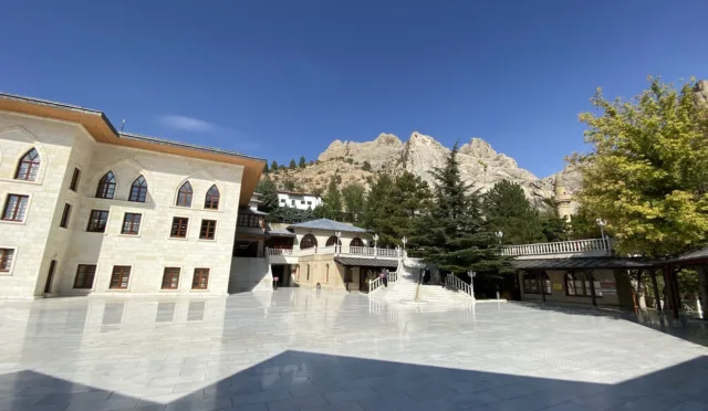 Somuncu Baba Türbesi ve Külliyesi – Malatya fotoğrafı