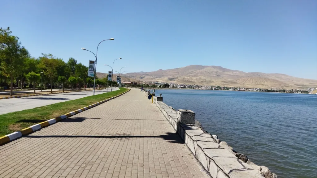 Tatvan Sahil Park – Bitlis
