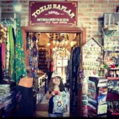 Tozlu Raflar Hediyelik Eşya – Sivas