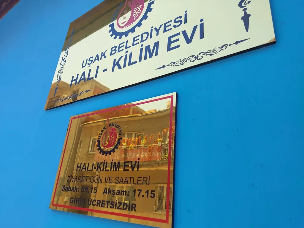 Uşak Halı Kilim Müzesi – Uşak