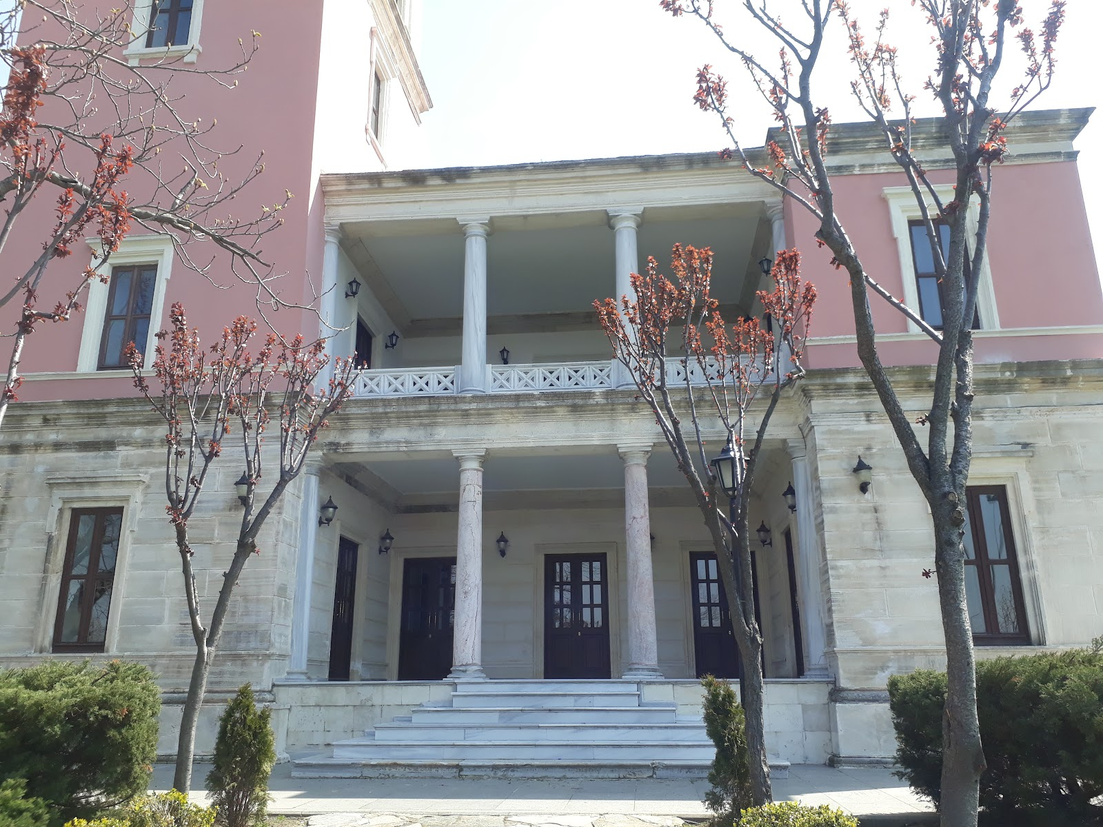 Hekimbaşı Av Köşkü