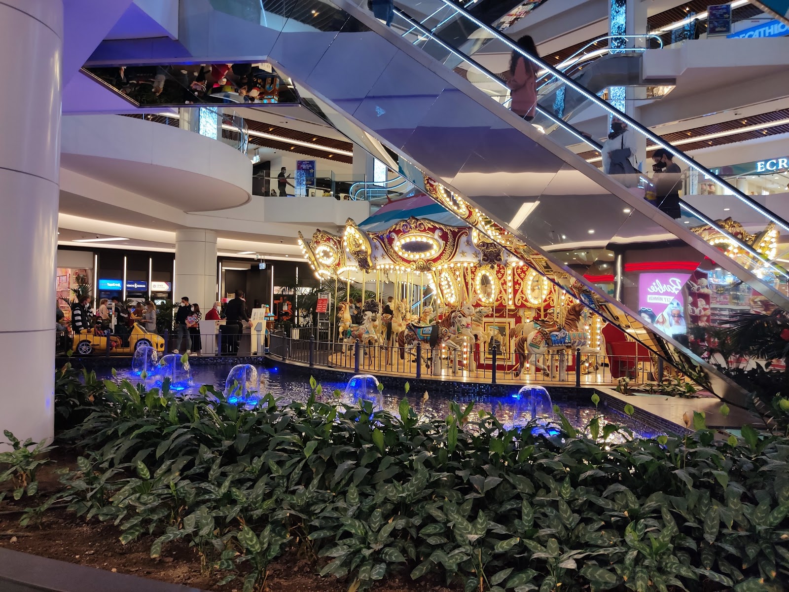 Carousel Alışveriş Ve Yaşam Merkezi