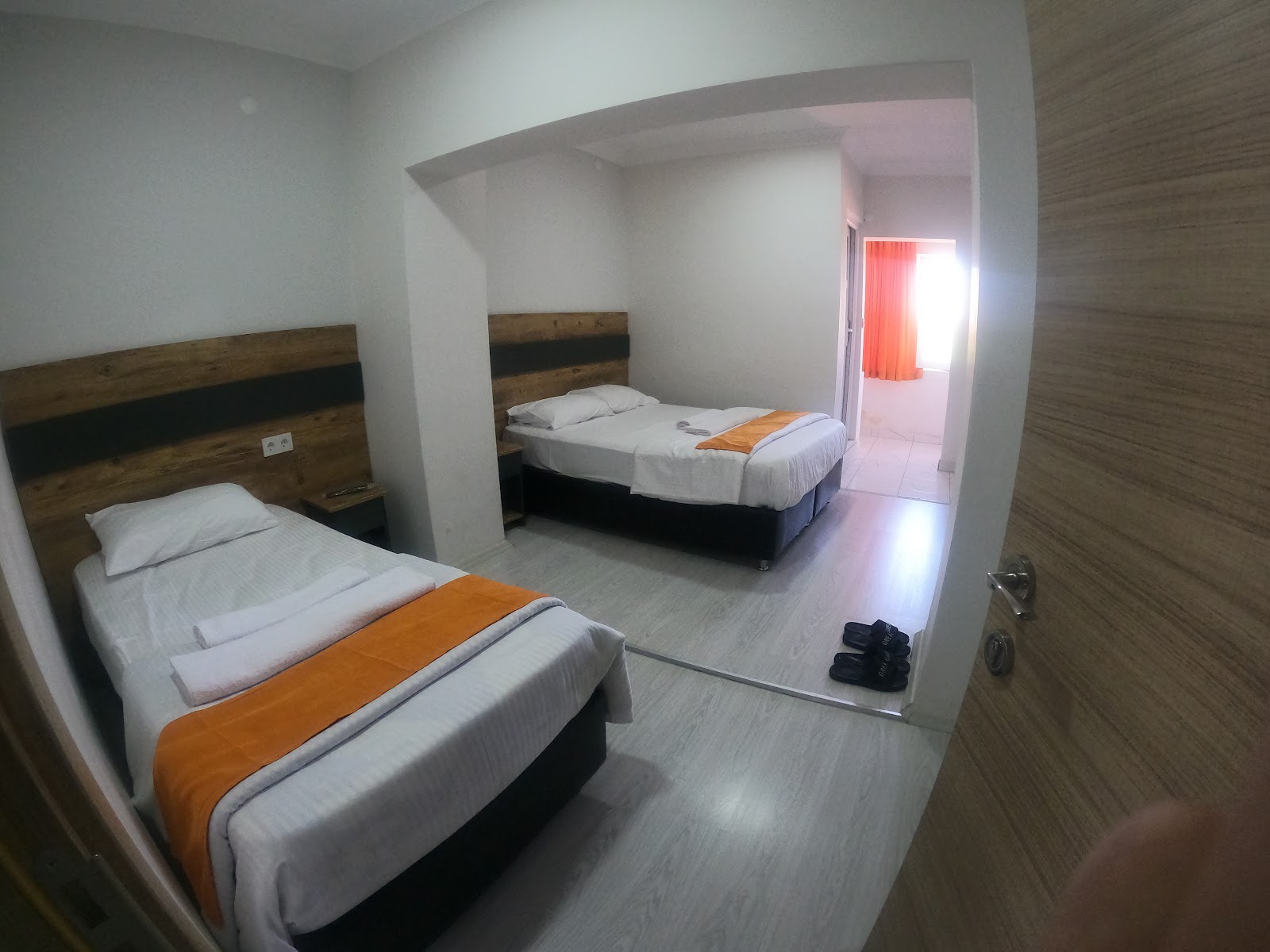 Otel Evren