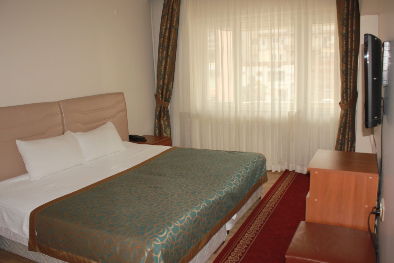 OTEL ÇAKIR