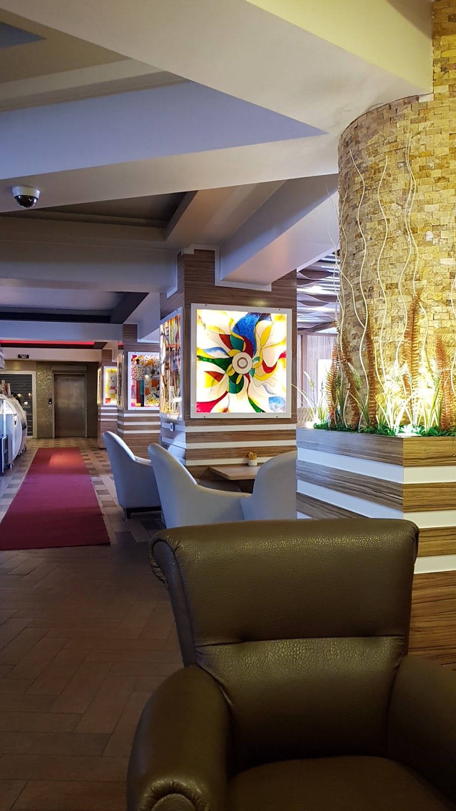 Eyfel Cafe & Restaurant