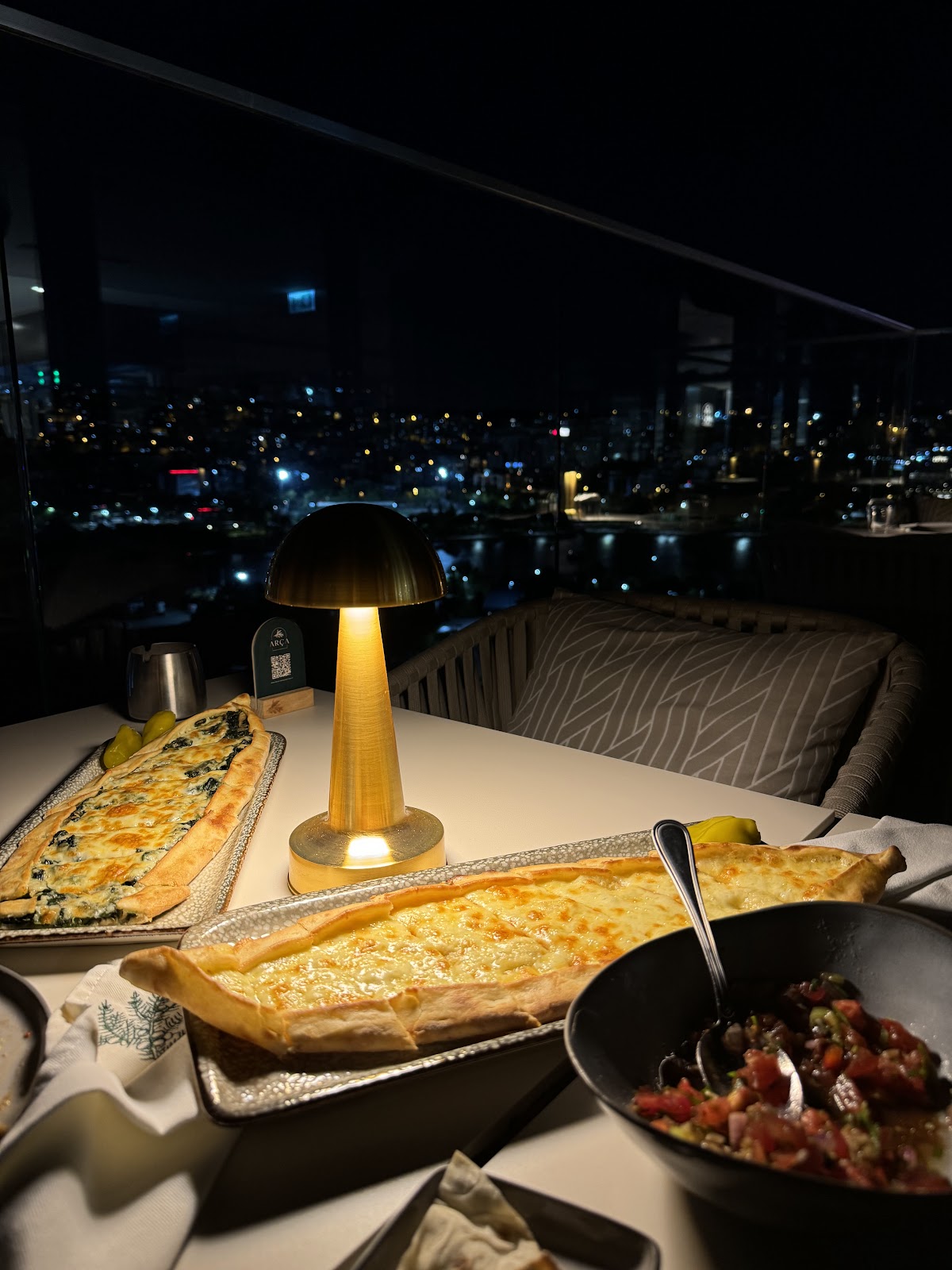 Arça Restaurant & Grill