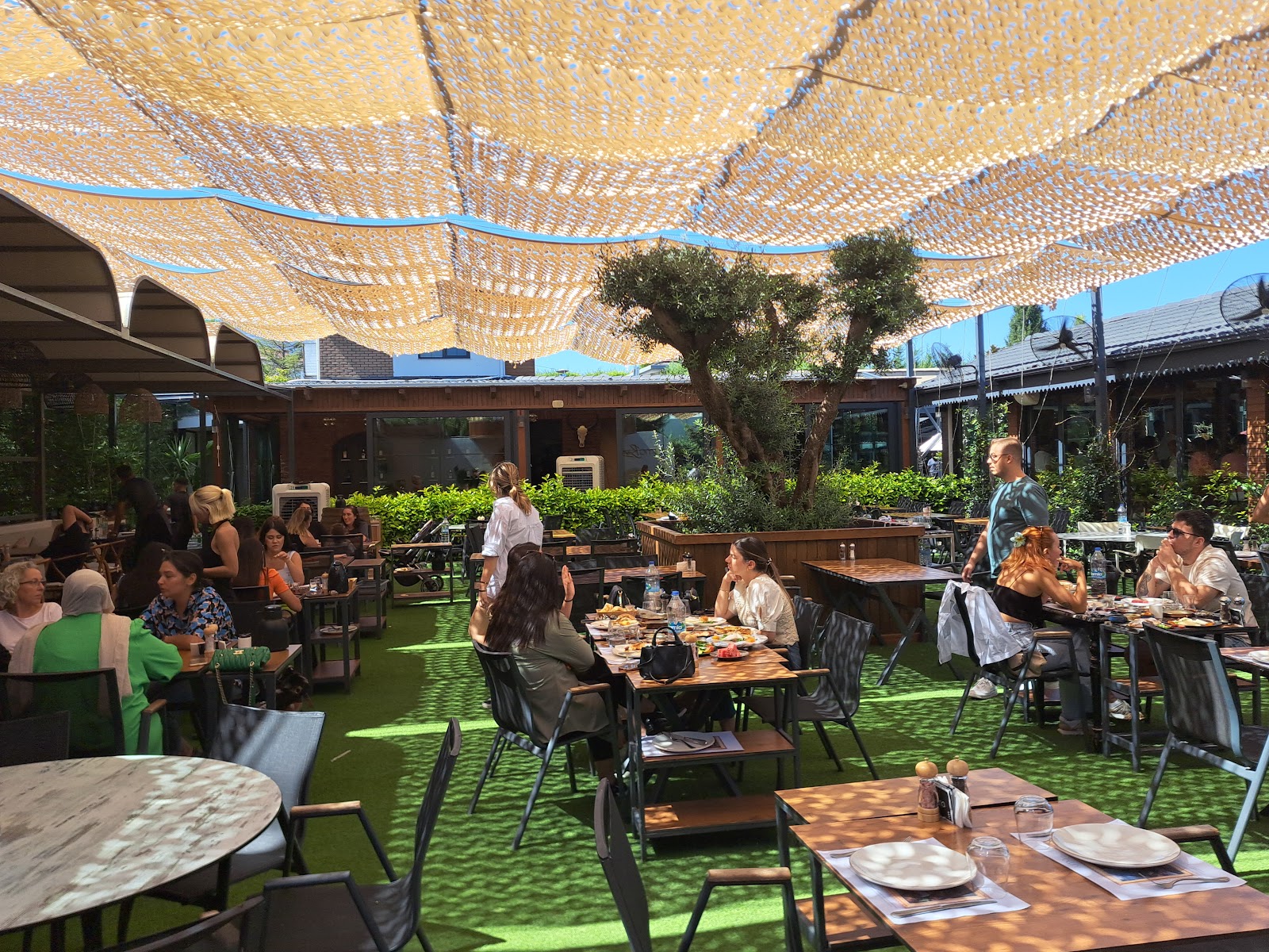 Ruma Restaurant