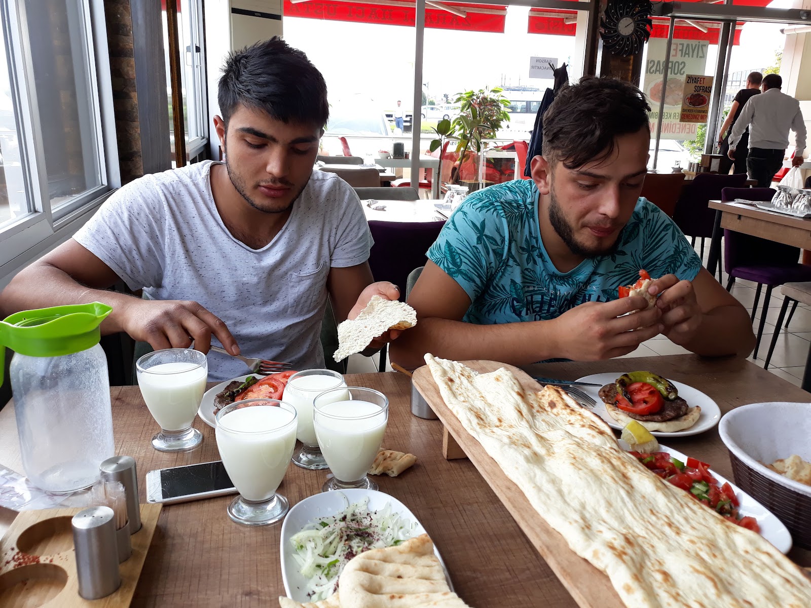 Meşhur Sivas Köftecisi Ziyafet Sofrası