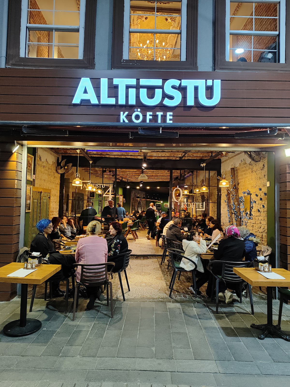 Altı Üstü Kırk köfte