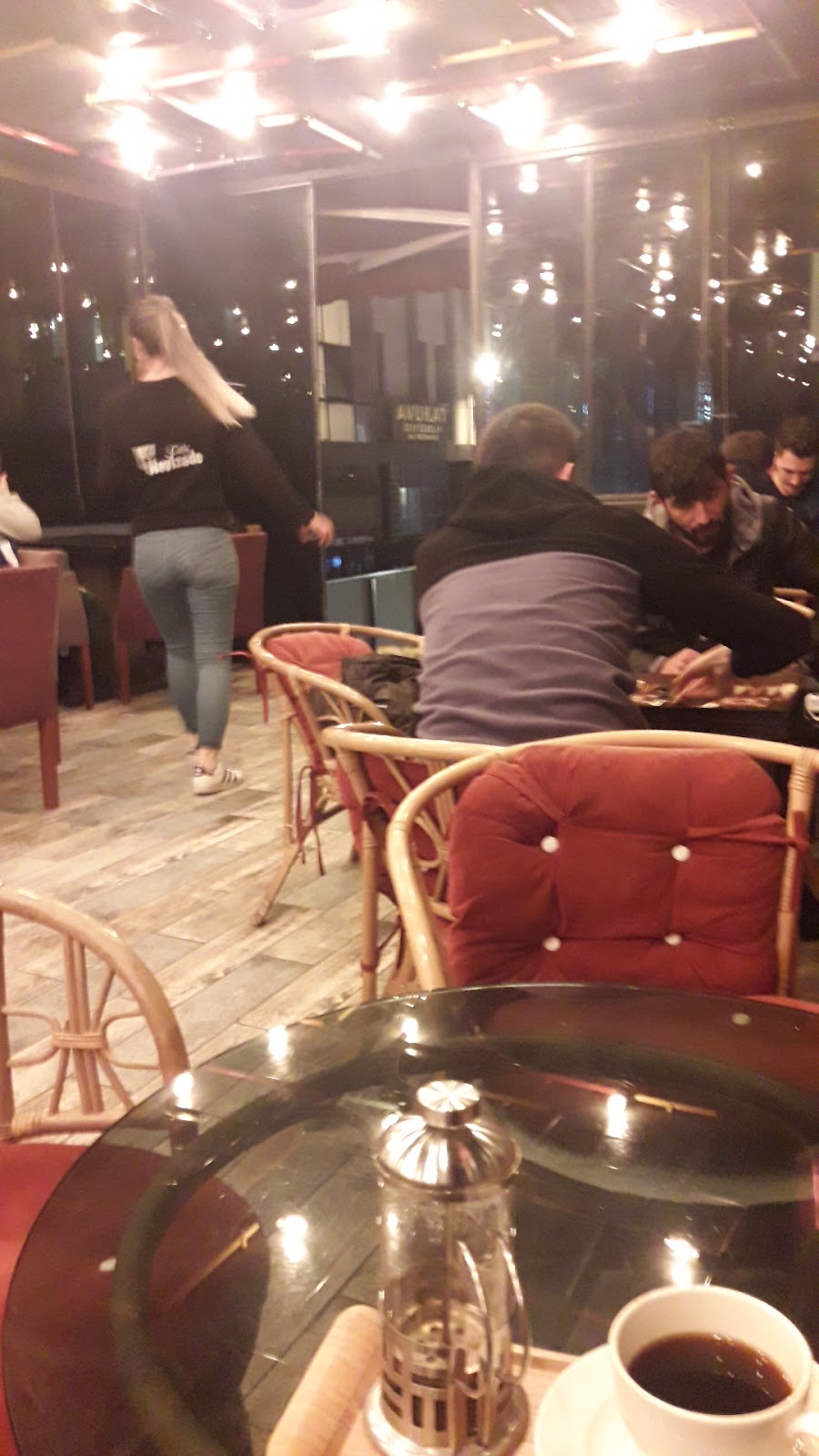 LION CAFE BAR