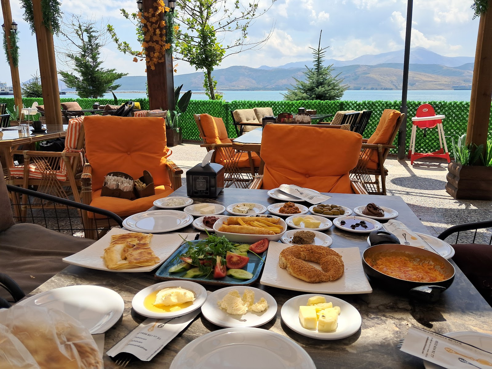 Taht-ı Van Kahve Evi