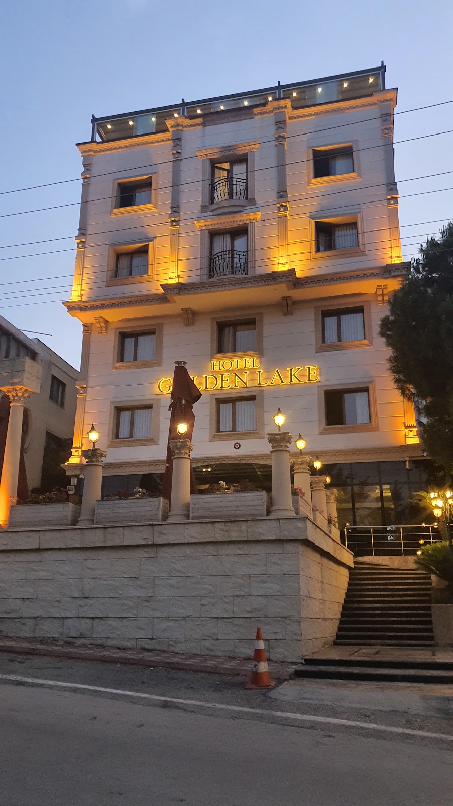 Golden Lake Hotel
