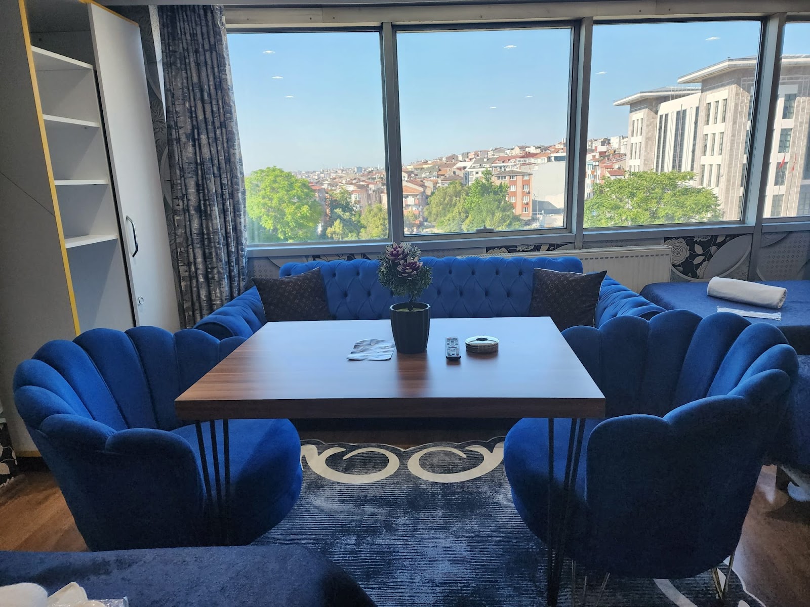 Grand Lara Hotel & Apartments