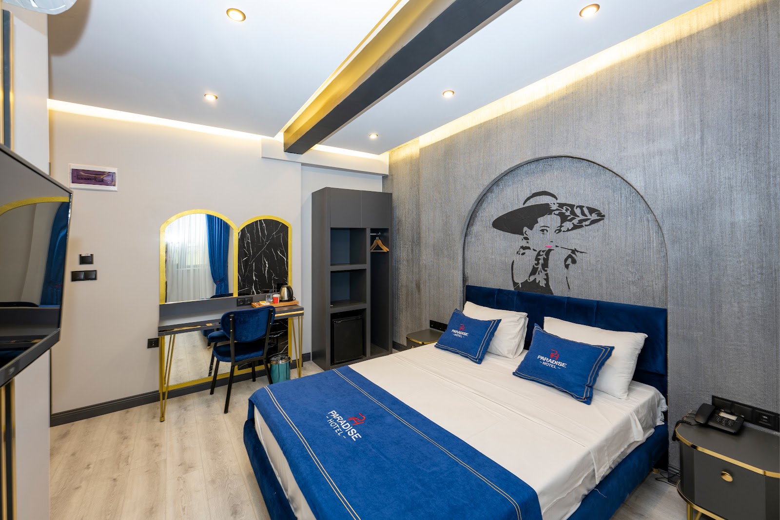 Paradise Hotel