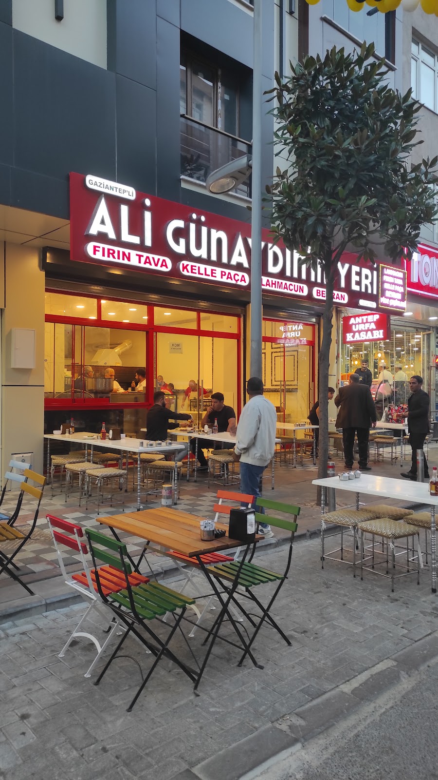 Ali günaydının yeri