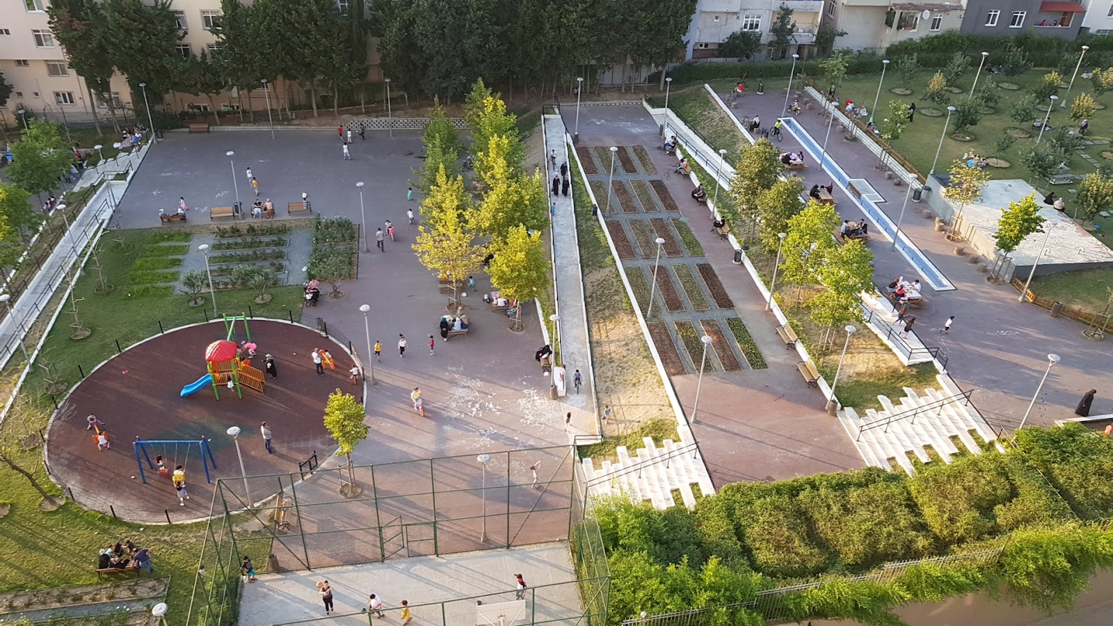 Aliya İzzet Begoviç Parkı