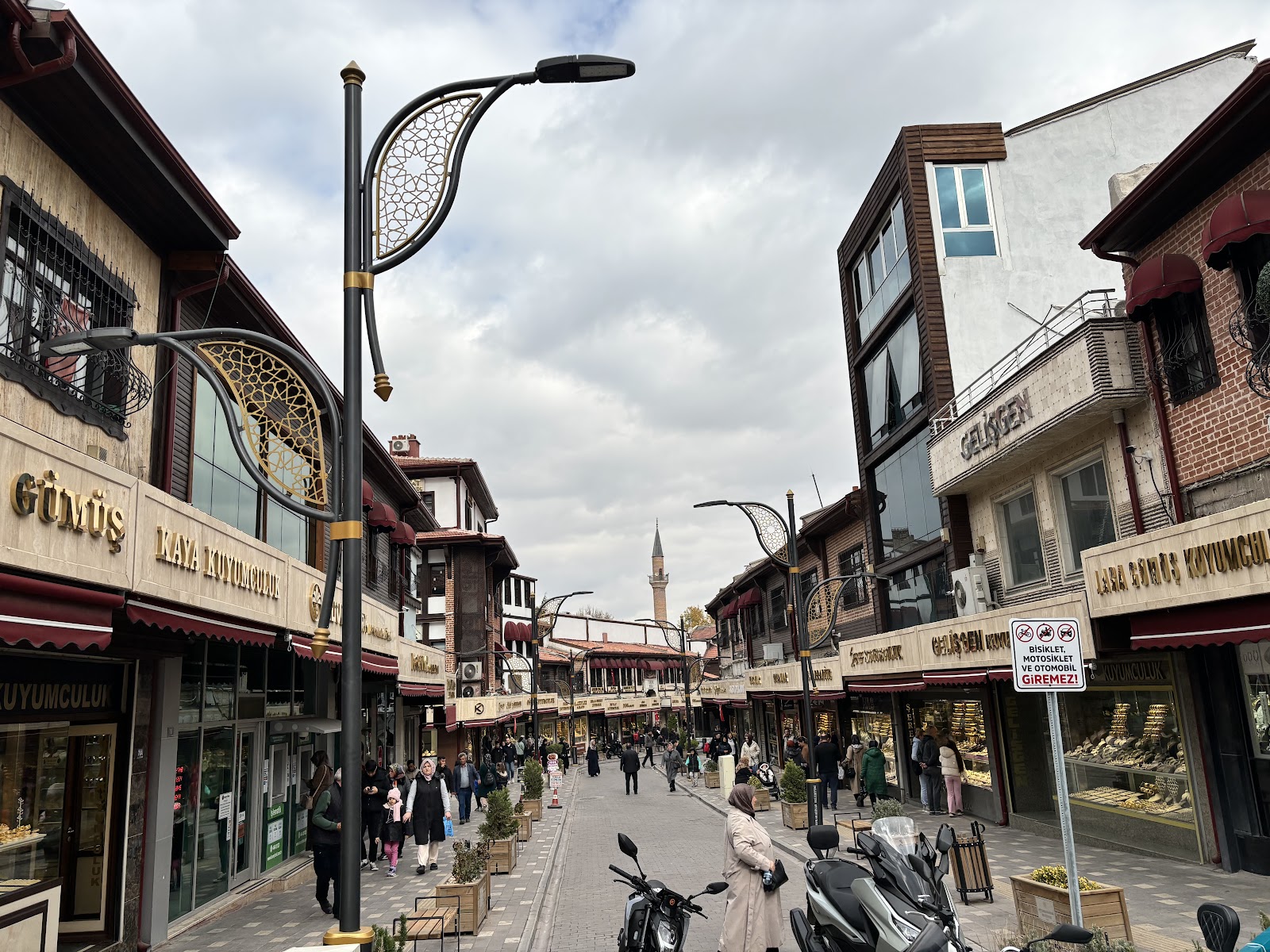 Bedesten Meydanı