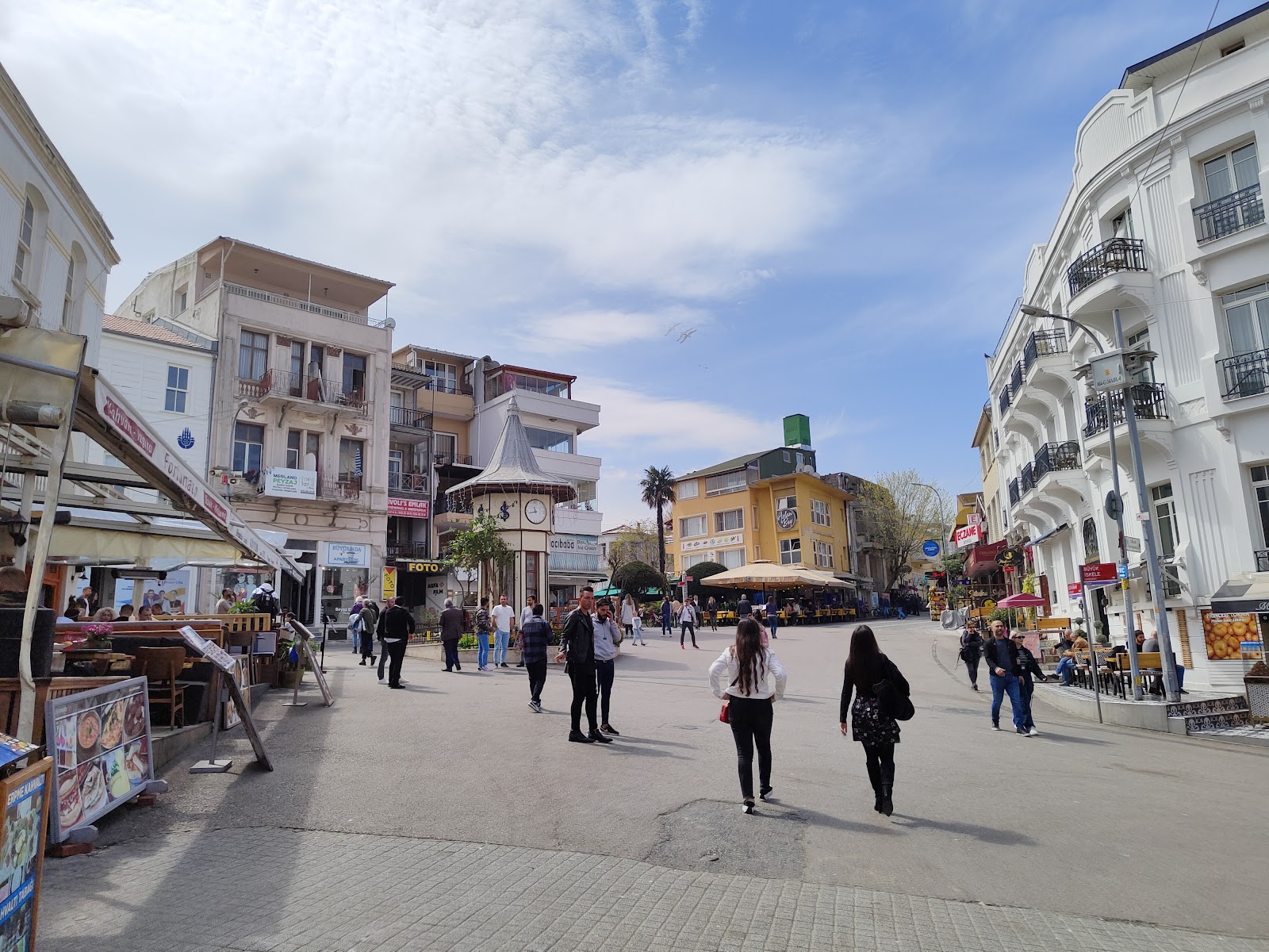 İskele Meydanı