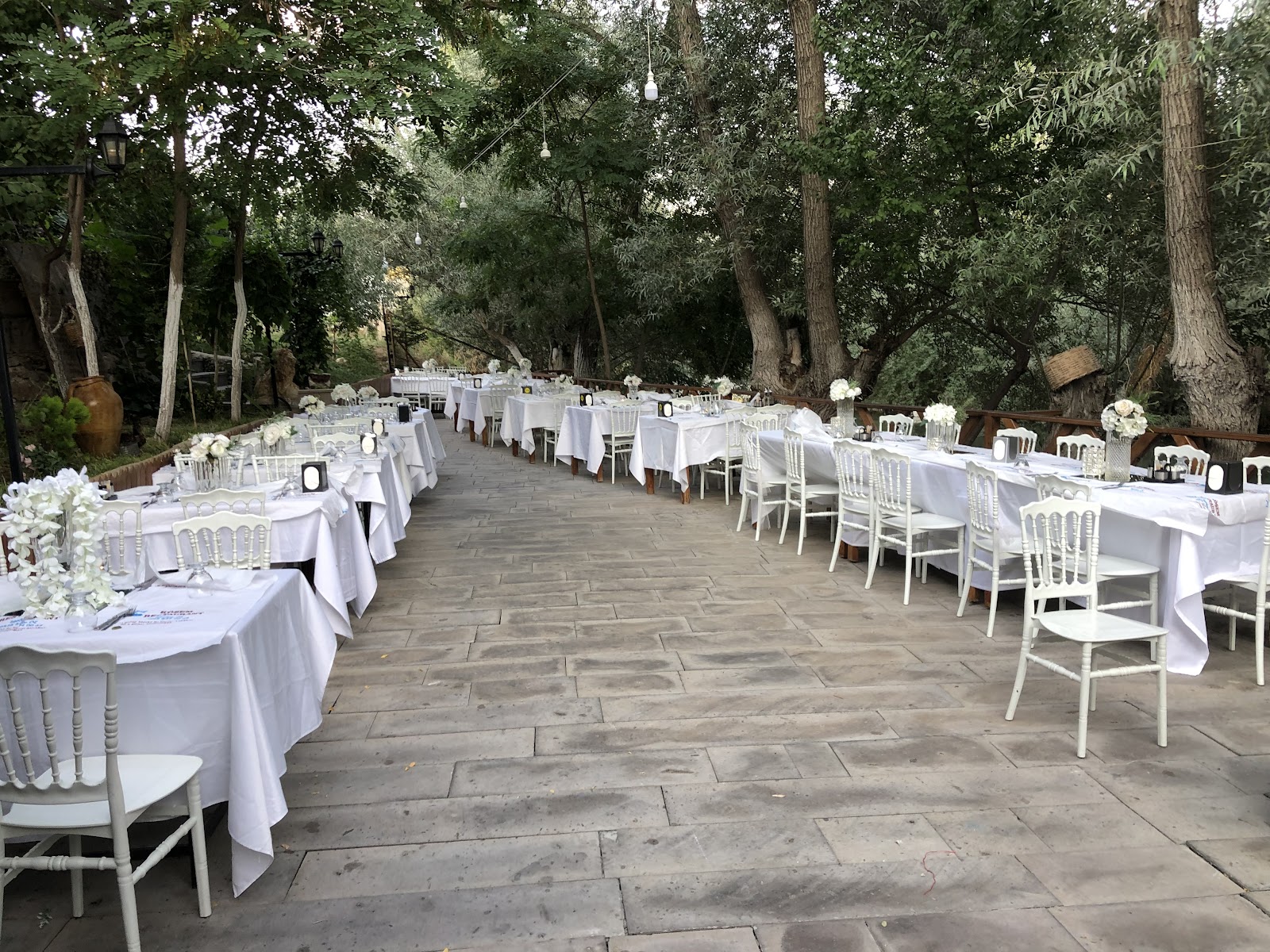 Köşem Restaurant Alkolsüz Aile yeri mamasın barajı