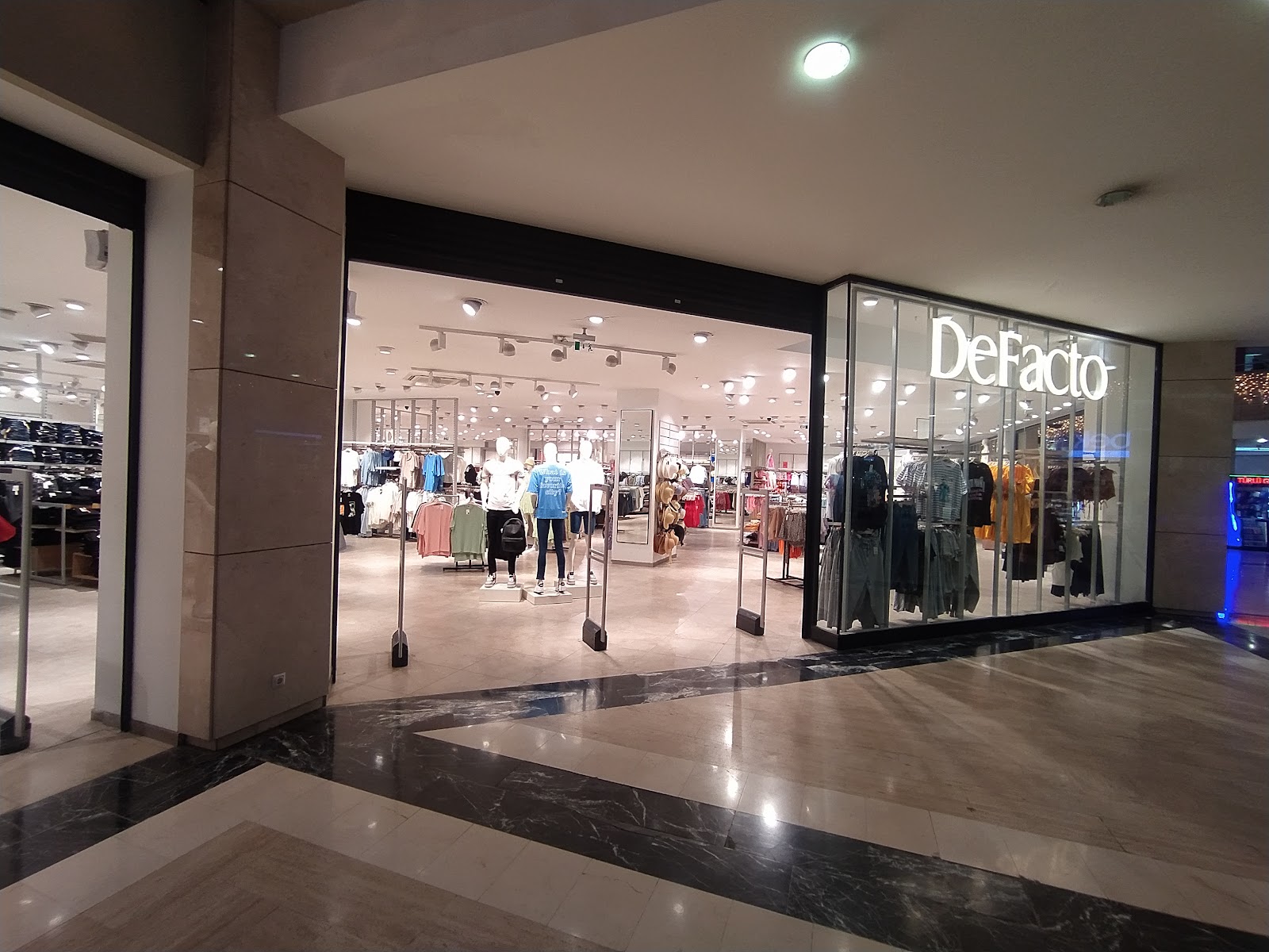 Movapark Alışveriş ve Yaşam Merkezi