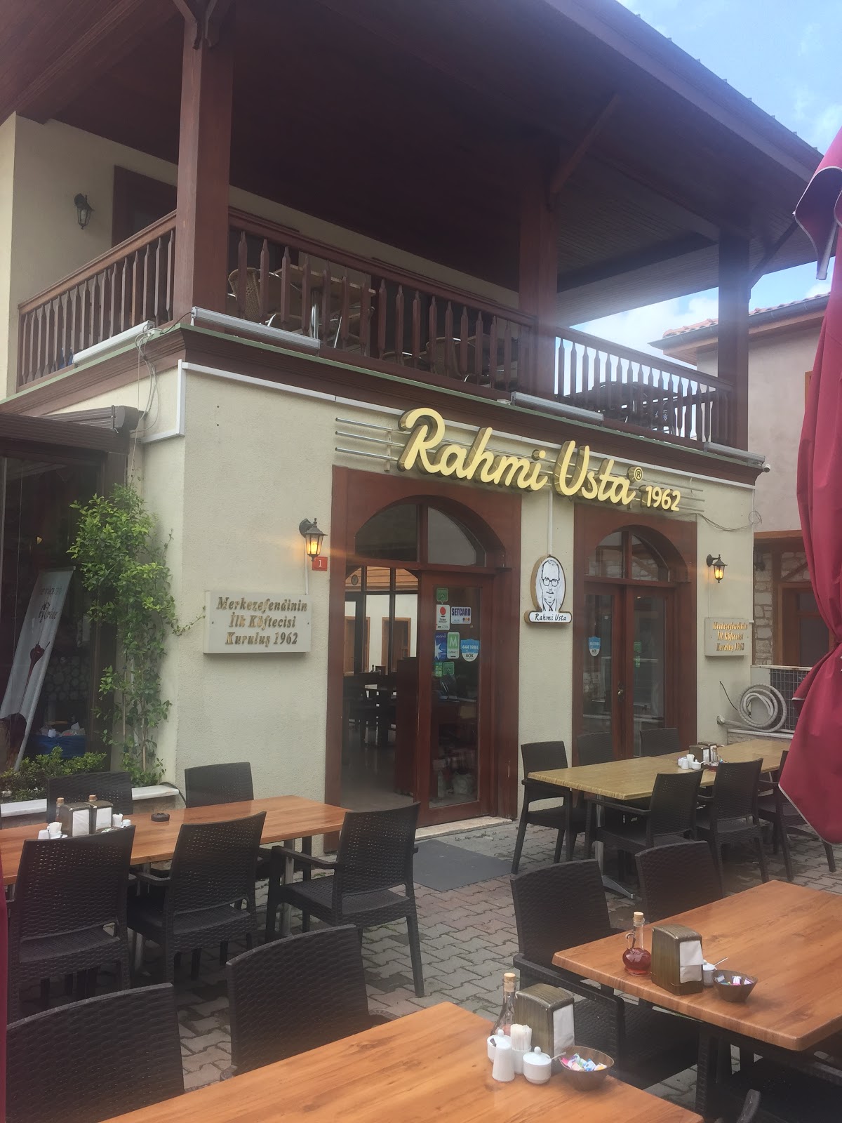 Rahmi Usta 1962 Merkezefendi’nin İlk Köftecisi