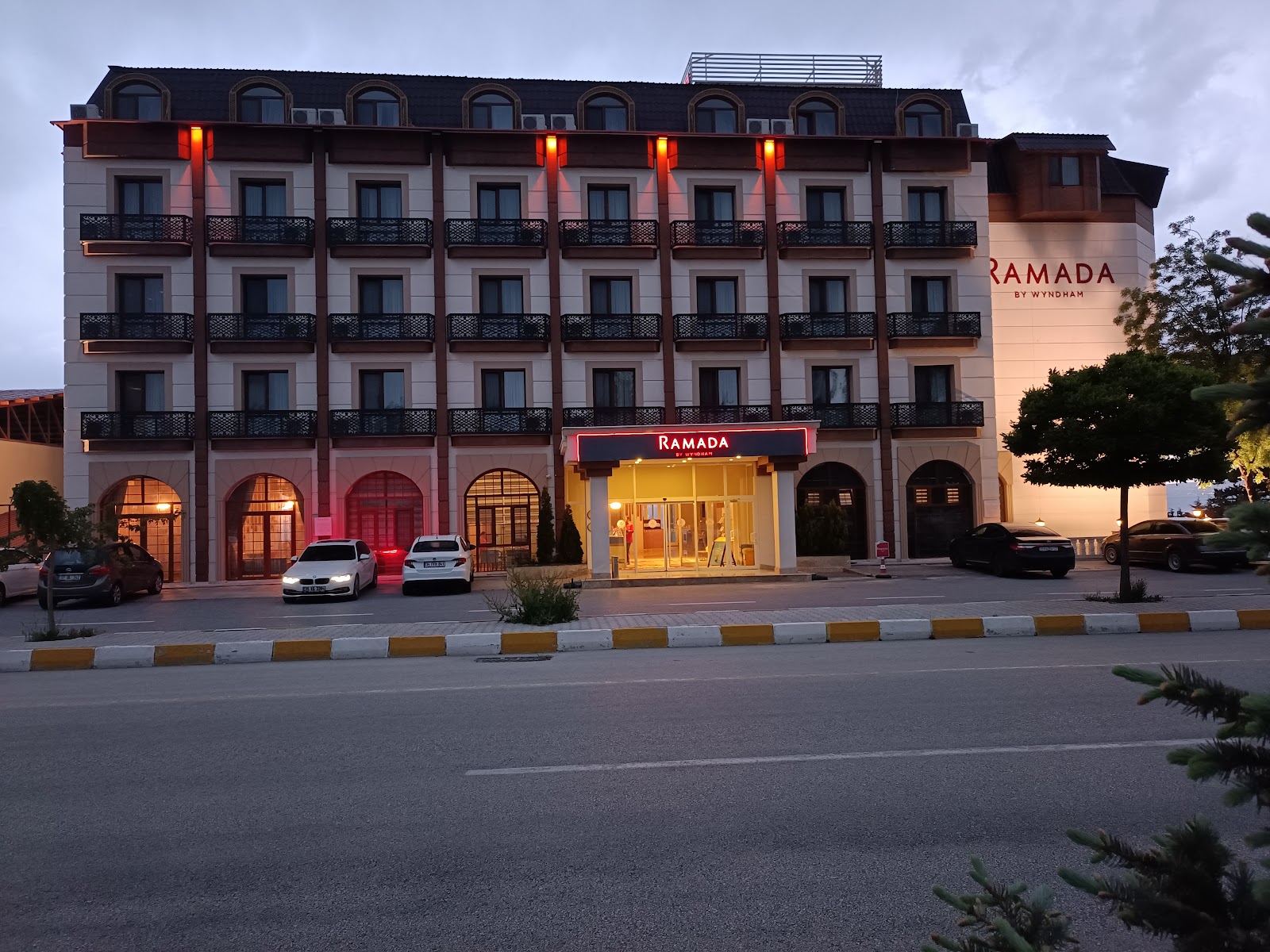 Ramada by Wyndham Van