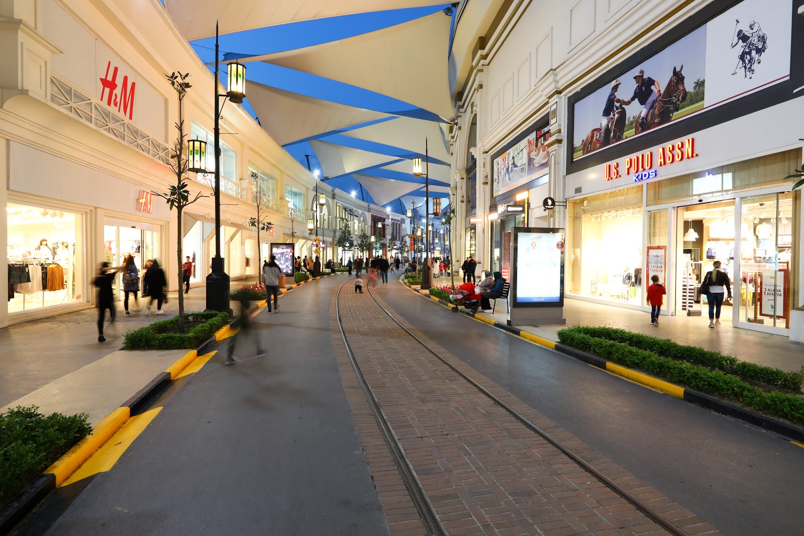 Vialand Alışveriş Ve Yaşam Merkezi