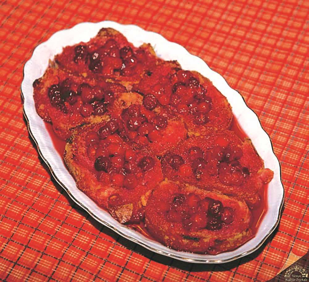 Amasya vişneli ekmek