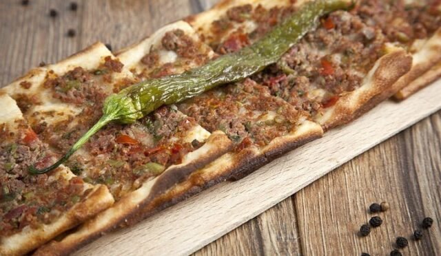 Aksaray Etli Ekmek fotoğrafı
