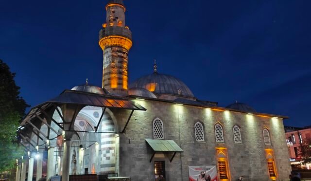 Lala Mustafa Paşa Camii