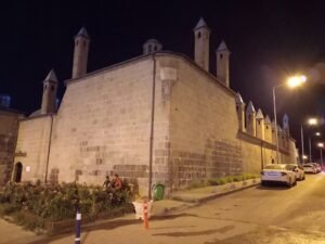 Rüstem Paşa Bedesteni (Taşhan) – Erzurum