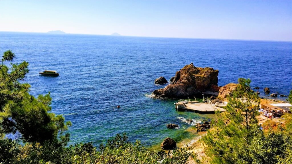 Kalpazankaya Plajı – Adalar
